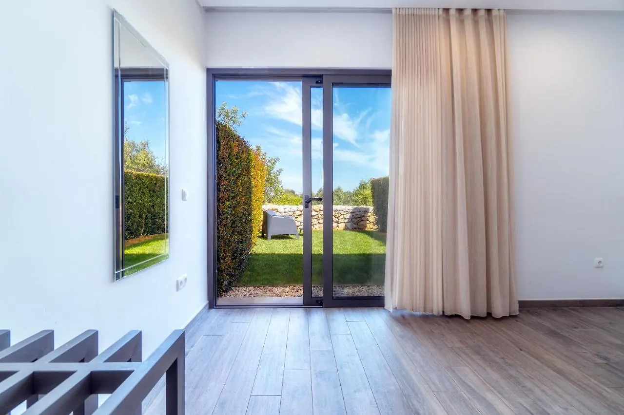 Mercedes Country House Medronhal